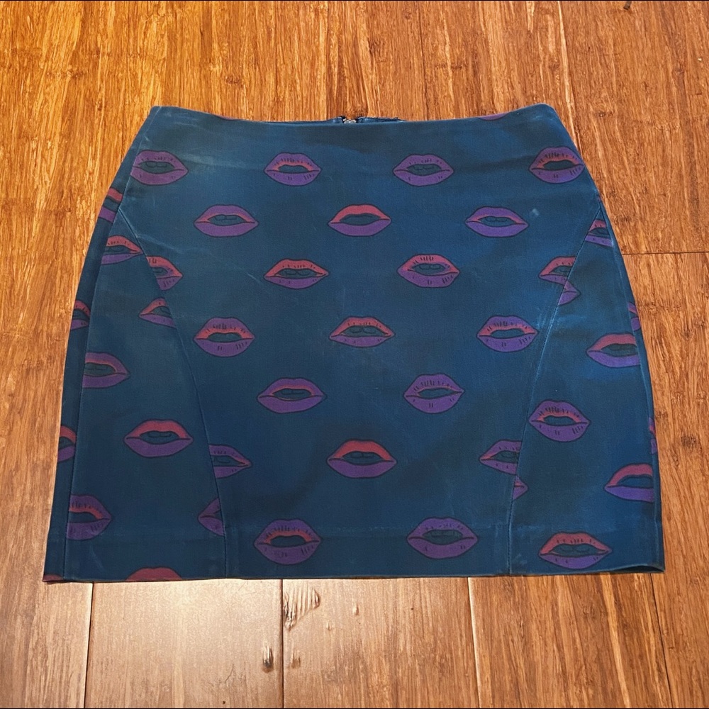 Lips Skirt 💋